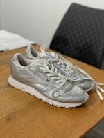 Reebok Classic Sneaker Damen 39 Silber Glitzer Niedersachsen - Braunschweig Vorschau