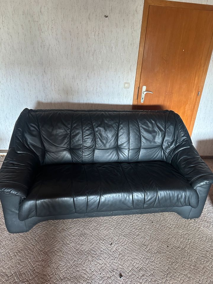 Sofa Couch Leder 2 und 3 sitzer in Tarmstedt