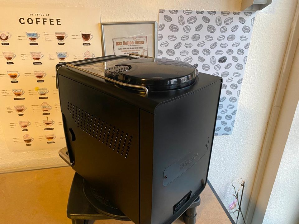 Saeco Xelsis SM7580 Kaffeevollautomat + 1 Jahr Gewährleistung in Stuttgart