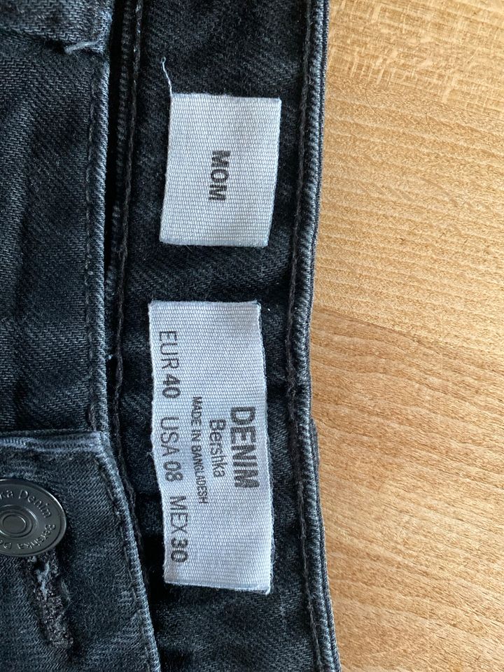 Mom-Jeans von Bershka in Neumarkt i.d.OPf.