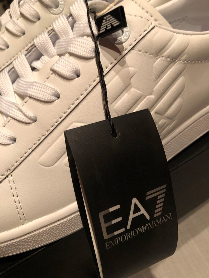 EA7 EMPORIO ARMANI Unisex Sneakers Low NEU&Karton in Sottrum