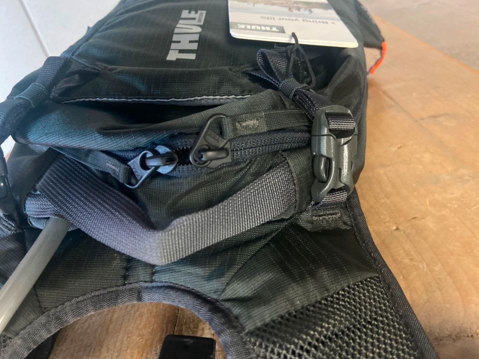 Thule Rail Trinkblasen- Rucksack 12 L NEU in Engelskirchen