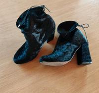 Ovye Stiefeletten in Schwarz / Samt - Letzte Chance Bayern - Altmannstein Vorschau