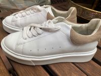 Hallhuber Schuhe, weiß, 38, Halbschuhe, Turnschuhe, sneaker Niedersachsen - Berumbur Vorschau