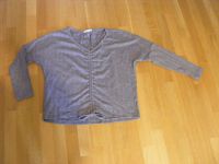 Reserved Pulli grau Gr.S/M Breite 57cm Länge 55cm München - Bogenhausen Vorschau