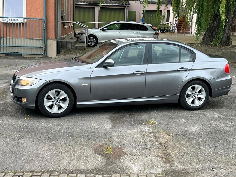 BMW E90 318i (137,133) km M Paket in Dortmund