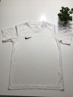 Nike Dry Fit Trikot Größe M, 136-146 Herzogtum Lauenburg - Wentorf Vorschau