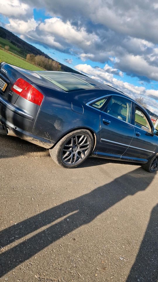 Auto Audi A8 4,2l V8 in Langenenslingen