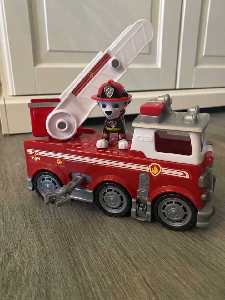 Paw Patrol Marshall Rescue Basis Fahrzeug mit Figur - Feuerwehr in Lübeck