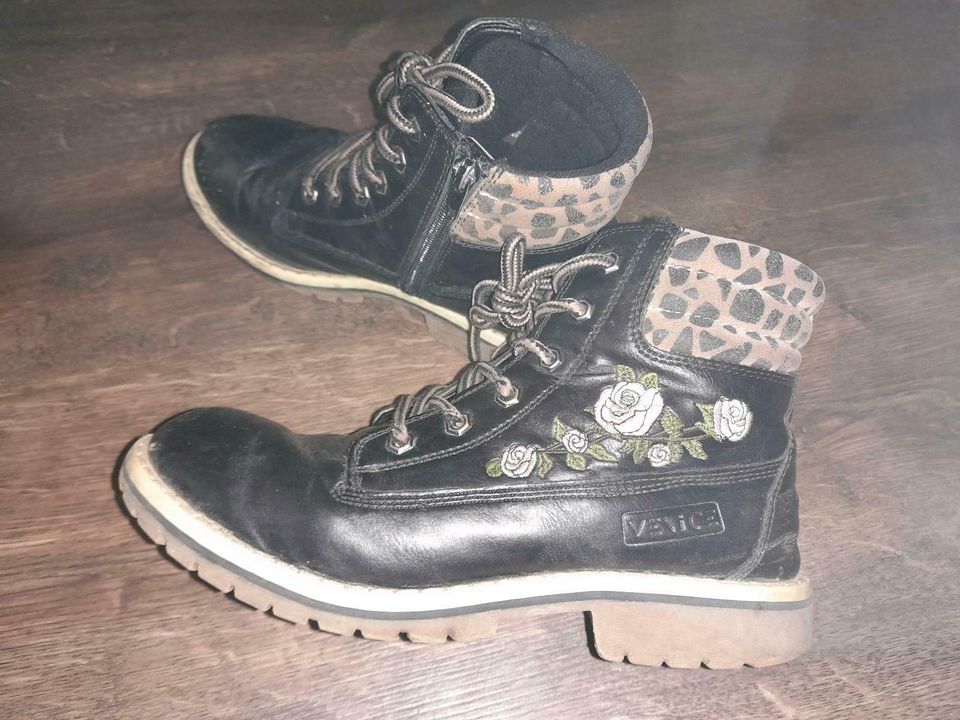 Boots Venice Gr. 37 halbhohe Schuhe schwarz Rosen Leo in Murg