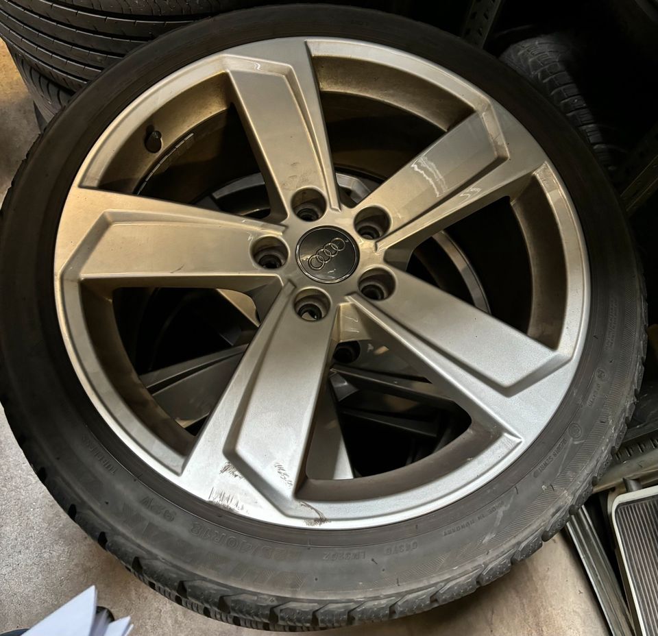 "4 Reifen mit Felgen - Audi Original 225/40R18 - Winter Reifen" in Saarbrücken