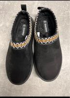 Clogs , Hausschuhe , ( wie UGG Tasman ) Hessen - Bad Vilbel Vorschau