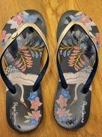 Tolle Flip Flops von Pepe Jeans Gr 7/8 Bochum - Bochum-Wattenscheid Vorschau