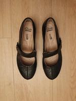 Schwarze Pumps mit Spange Größe 37 Clarks Collection Bayern - Otterfing Vorschau
