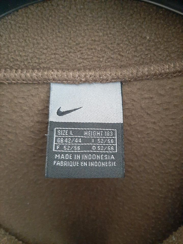 Nike Fleece Pullover mit Zippkragen in Hof (Saale)