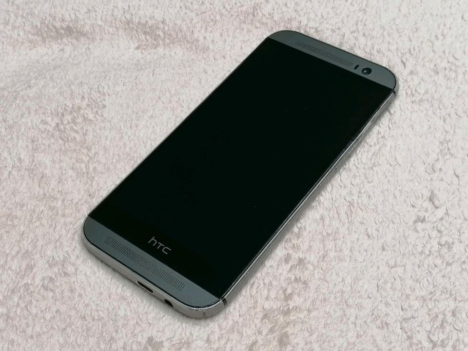 HTC One M8 Handy, 16 GB, Telefon, Smartphone + Hülle Case in Zierenberg