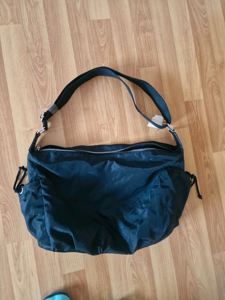 sportliche damen handtasche neu in Stuttgart