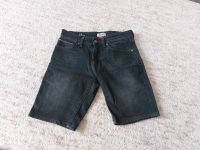 Tommy Hilfiger Jeans Shorts kurze Hose Gr. 29 schwarz Bayern - Klingenberg am Main Vorschau