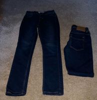 2 dunkelblaue Skinny Jeans  Zwillinge 140 wie Neu verstellbar Bayern - Wartenberg Vorschau