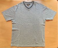 V-Kragen T-Shirt Männer Herren Gr. 46/48 (M) grau Nürnberg (Mittelfr) - Mitte Vorschau