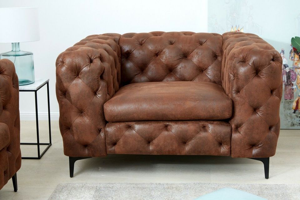 Eleganter Chesterfield Sessel | Modern Barock | antik braun in Hamburg