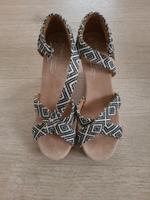 Toms Schuhe Keilabsatz Sandalen Nordrhein-Westfalen - Heiligenhaus Vorschau