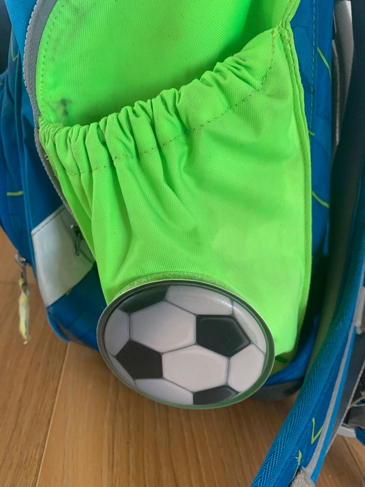 Ergobag mit 2Mäppchen blau Fußball in Veitshöchheim