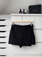 Zara Skort Hosenrock Shorts Größe S schwarz Nordrhein-Westfalen - Altena Vorschau