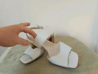 w. neu weiß schöne Gabor Sandalen Schuhe 5 / 38  echt  Leder Brandenburg - Nuthe-Urstromtal Vorschau