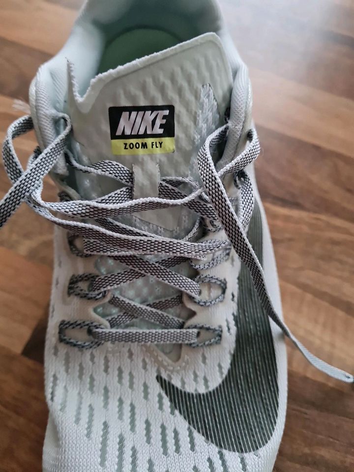 Nike ZOOM FLY Schuhe/Gr.38 in Waldesch