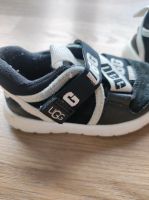 UGG Sneaker Schuhe Kinder Gr. 22 Bayern - Pentling Vorschau
