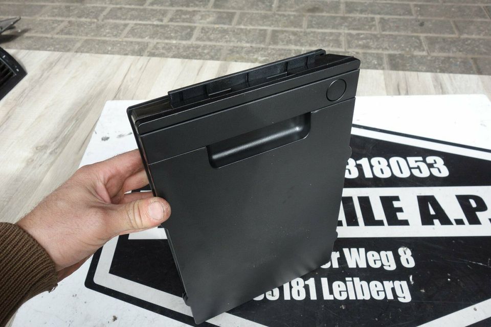 Original BMW X3 e83 Skisack Abdeckung Neuwertig Blende schwarz in Bad Wünnenberg