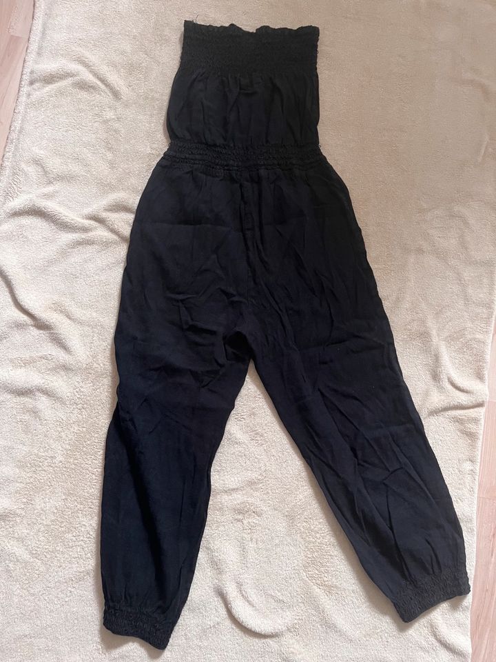 Schwarzer Overall Catsuit Jumpsuit in Leipzig