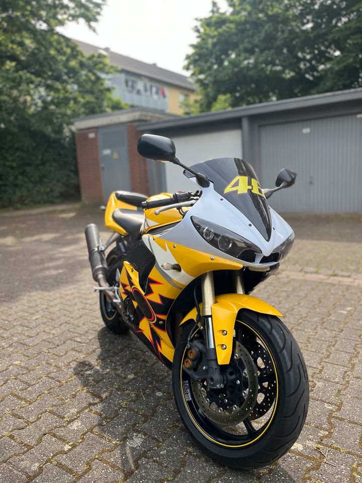 YAMAHA R6 RJ09 600ccm Sport Motorrad  Rossi in Krefeld