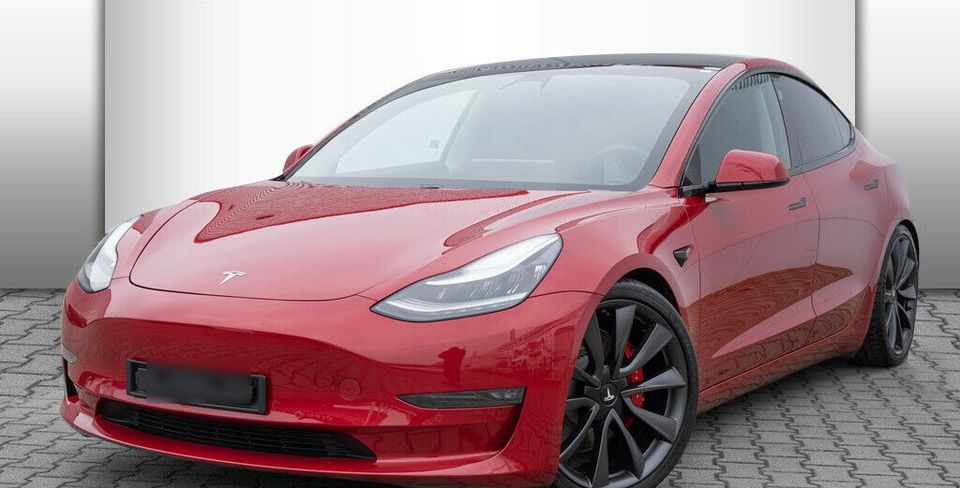 Tesla Model 3 Performance rot Top Zustand!! in Teltow