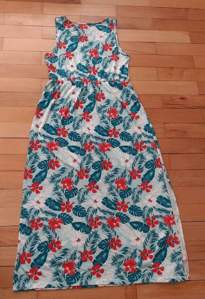 Sommerkleid in Gr. L 44/46, Ärmelloses Kleid, Blumen in Stuttgart