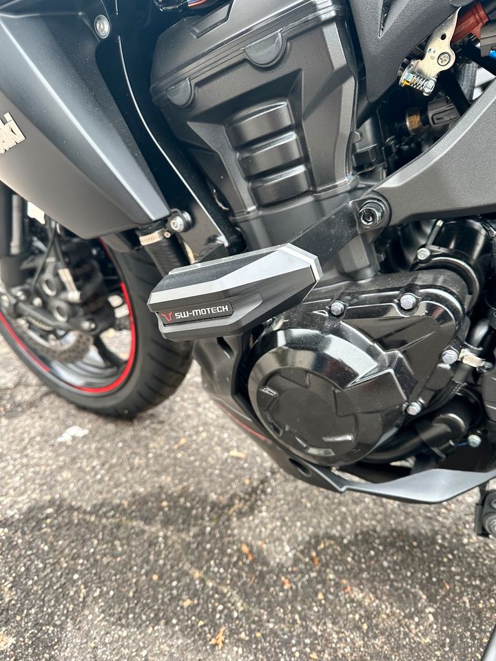 Kawasaki Z1000 Black Edition ABS in Calw