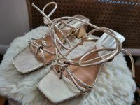 H&M Leder Sandalen gold Gr. 40 Schleswig-Holstein - Kiel Vorschau