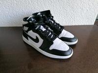 Nike Air Jordan 1 Mid Bayern - Aiterhofen Vorschau