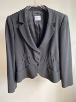 Armani Blazer Jacke schwarz Gr. 42 München - Bogenhausen Vorschau