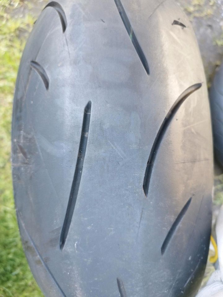 Metzler Dunlop Reifen 120/70 ZR 17    190/50 ZR 17 in Oberhausen