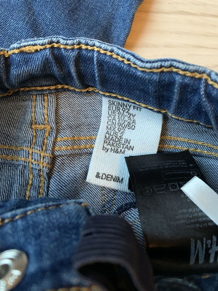 H&M jeans skinny fit gr 92 wie neu in Karlsruhe