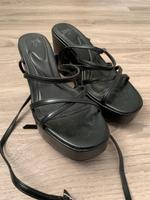 Schwarze Plateausandalen mit Riemchen zum binden Zara Altona - Hamburg Altona-Nord Vorschau