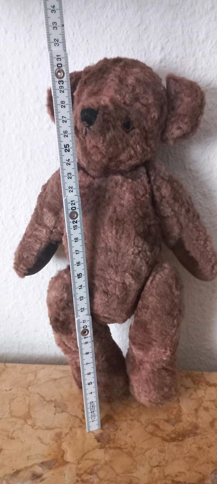 Sehr alte Teddybär in Butzbach