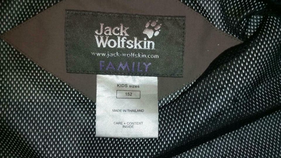 Jack Wolfskin Jacke Gr.152 Regenjacke Texapore in Feldkirchen-Westerham