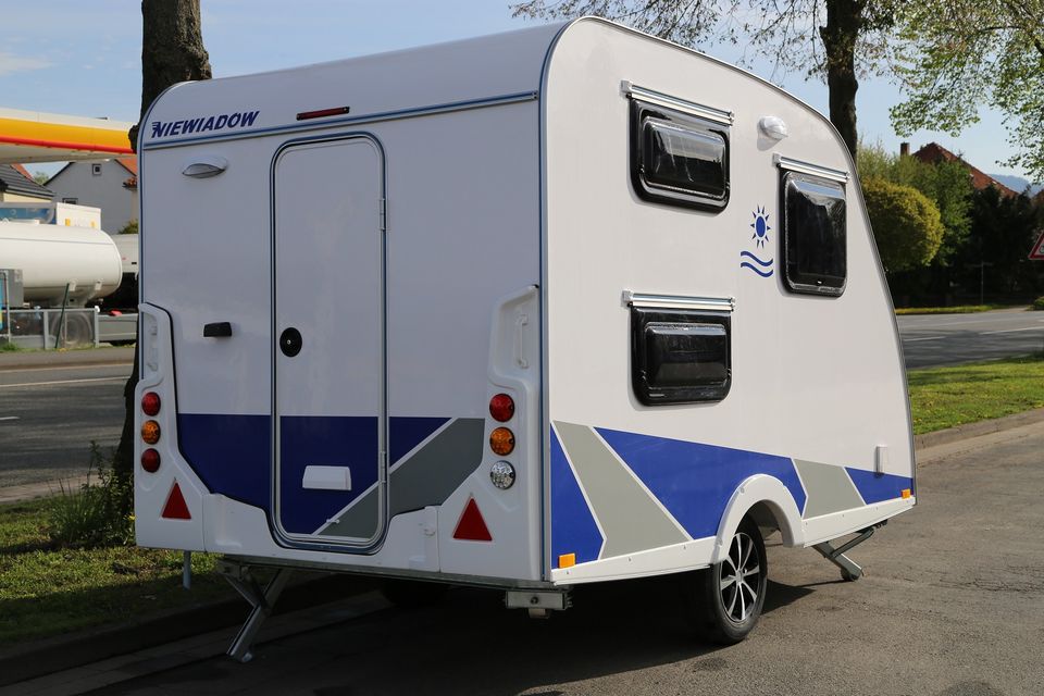 SALE! Wohnwagen Camping Niewiadow 293x190x184cm 850kg zGG in Seesen