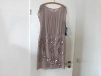 Neu: Nudefarbenes Kleid von Vera Mont Gr.42 mit Etikett Hessen - Kassel Vorschau
