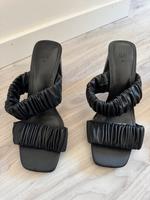 Sandalen Gr.37 Süd - Niederrad Vorschau