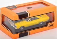 IXo Plymouth Road Runner, gelb, 1970 Modellauto 1:43 mit Vitrine Hessen - Driedorf Vorschau