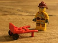 Lego Minifigur Feuerwehrmann mit Sackkarren Bayern - Chamerau Vorschau